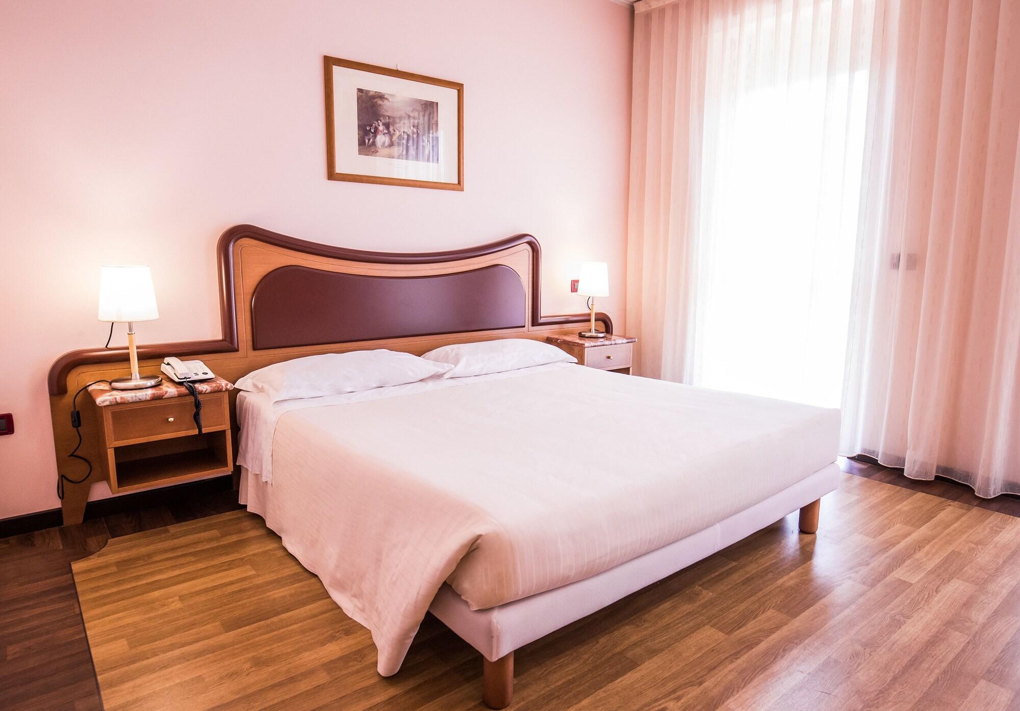 Ome La Fonte Hotel מראה חיצוני תמונה