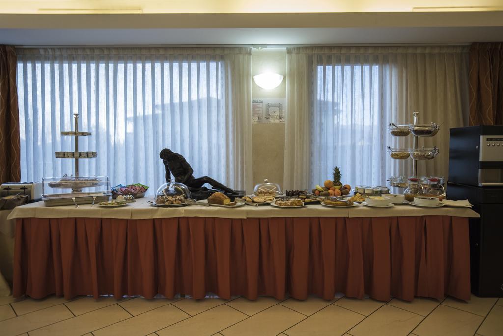Ome La Fonte Hotel מראה חיצוני תמונה