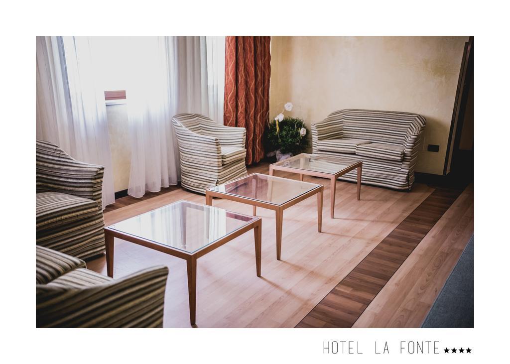 Ome La Fonte Hotel מראה חיצוני תמונה