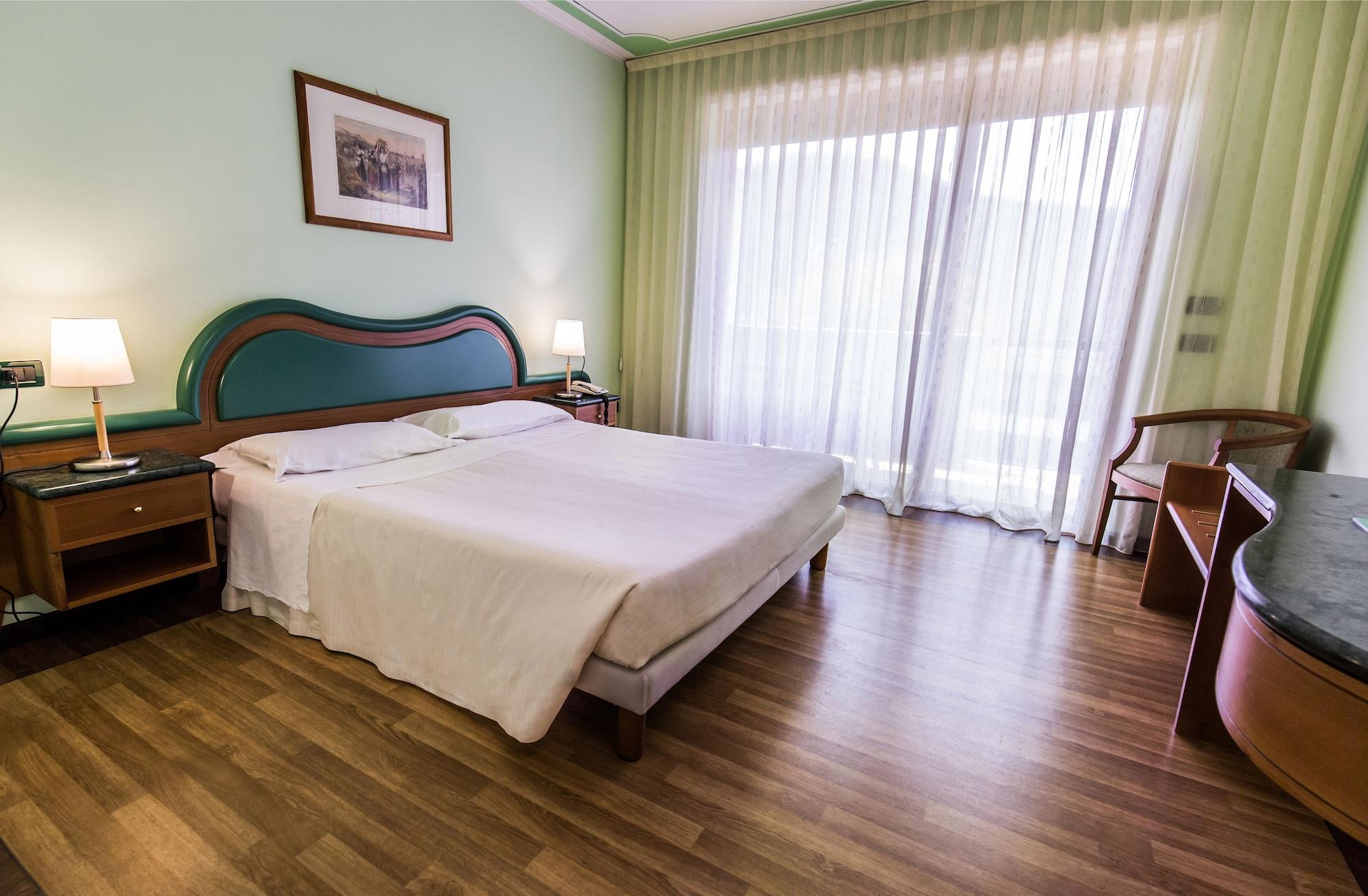 Ome La Fonte Hotel מראה חיצוני תמונה